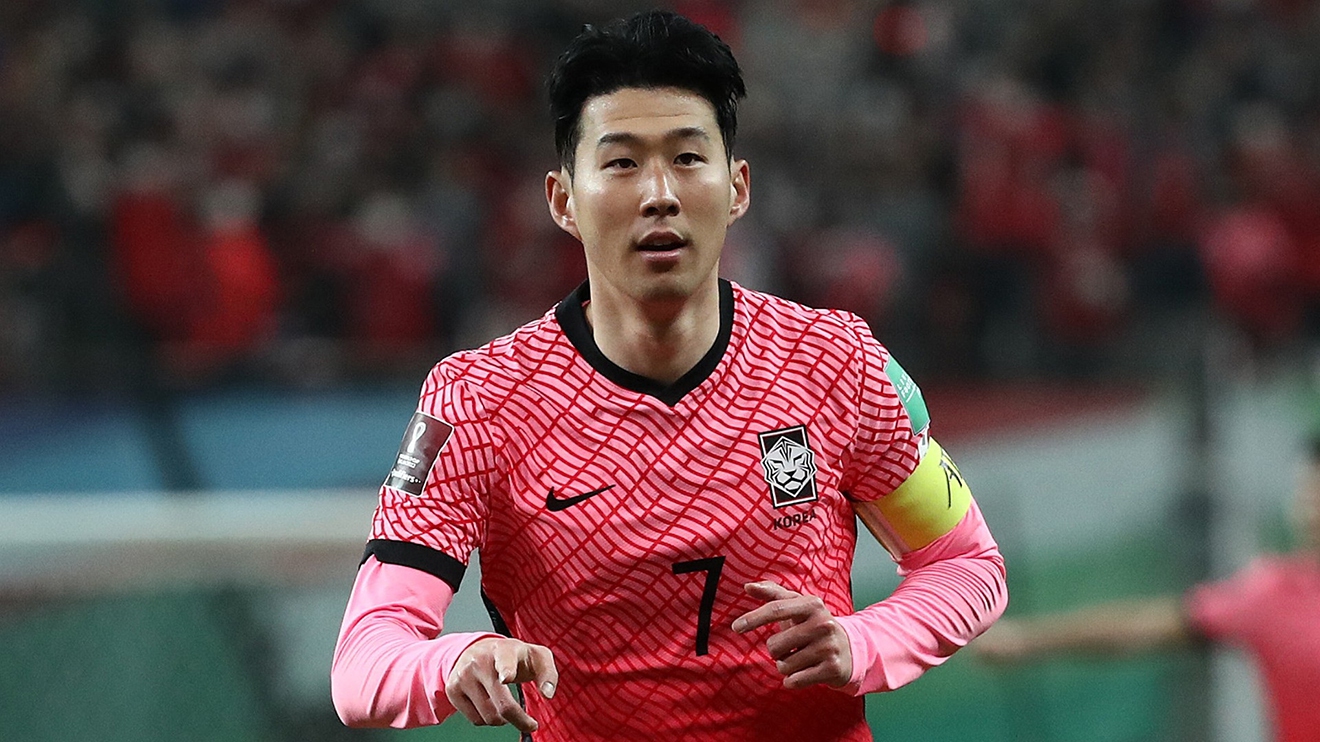 Son Heung Min phẫu thuật thành công, có thể dự World Cup 2022