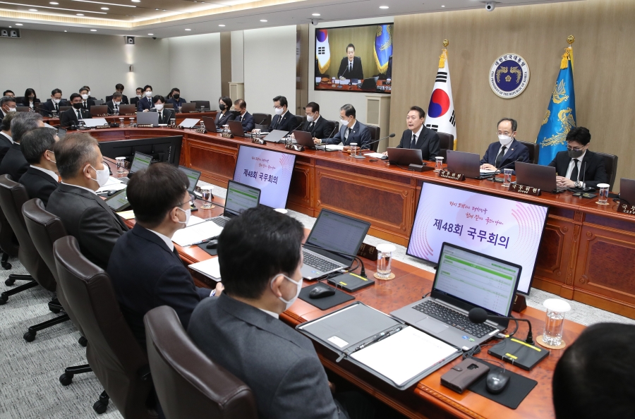 Vụ giẫm đạp ở Seoul: Tổng thống Hàn Quốc triệu tập hội nghị đánh giá hệ thống an toàn quốc gia - Ảnh 2.