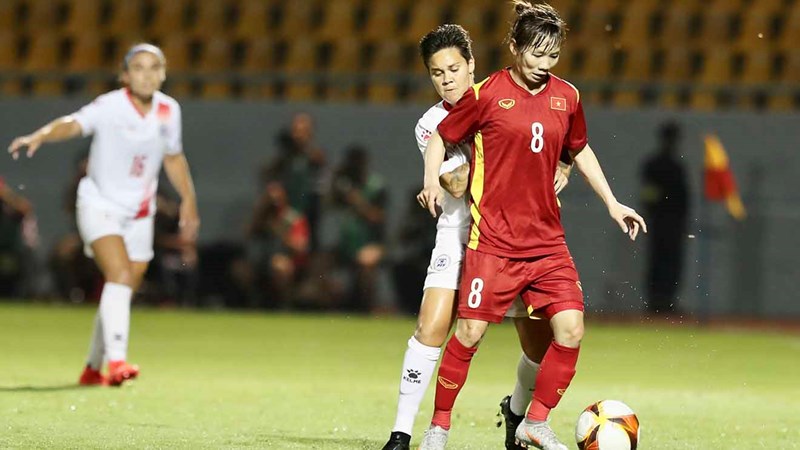 Tiền vệ Thùy Trang: ‘Dù giành HCV SEA Games nhưng tuyển nữ Việt Nam vẫn còn điểm yếu’ - Ảnh 2.