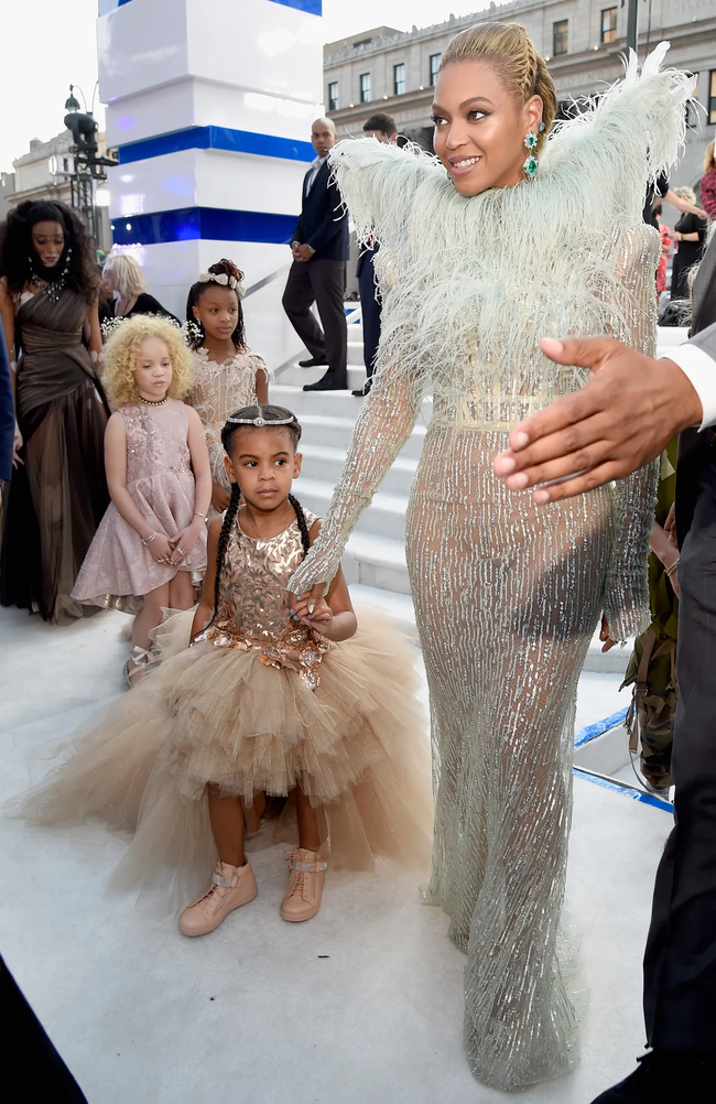 Con gái Beyoncé mới 10 tuổi nhưng khiến ai cũng sửng sốt vì khả năng tiêu hàng chục nghìn USD trong một nốt nhạc - Ảnh 4.