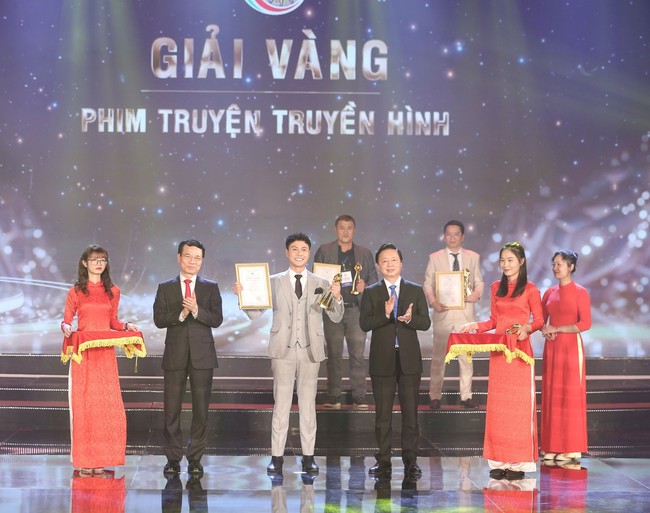 Liên hoan Truyền hình lần 41: Thanh Sơn giành giải 'Nam diễn viên xuất sắc nhất' - Ảnh 1.