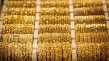 Giá vàng kết thúc tuần giao dịch ở mức thấp nhất từ đầu năm 2023