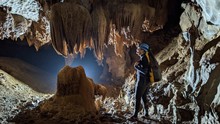 Phát hiện hơn 3 km hang động tuyệt đẹp, còn nguyên sơ ở Quảng Bình