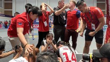 'Siêu sao bóng rổ' Trương Thảo Vy bật khóc sau pha solo ghi điểm lịch sử mang về HCV SEA Games 32