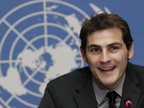Casillas làm Đại sứ thiện chí cho UNDP