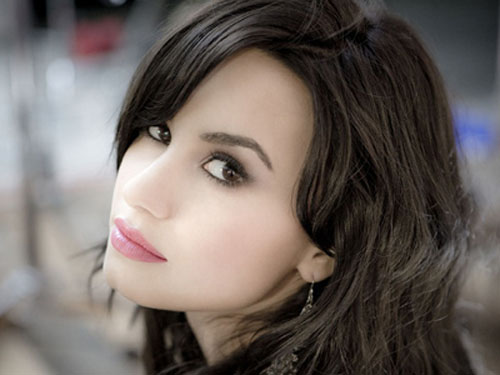 Sao teen Demi Lovato mắc bệnh rối loạn lưỡng cực