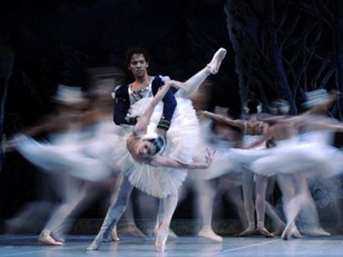 Các nghệ sĩ ballet Cuba mang “thông điệp hòa bình” tới Mỹ