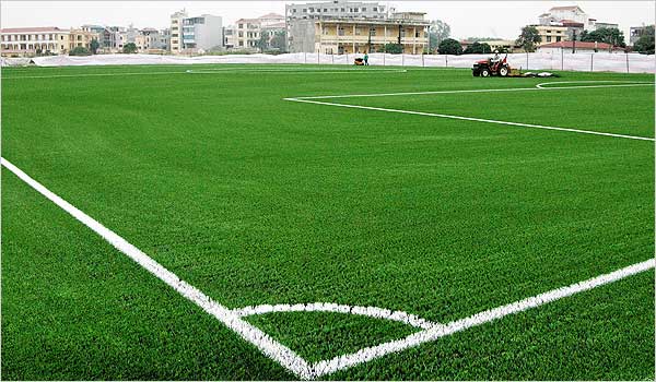Ra mắt sân cỏ nhân tạo tiêu chuẩn FIFA đầu tiên tại Hà Nội