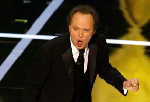 Billy Crystal là “chủ trò” của lễ trao giải Oscar 2012