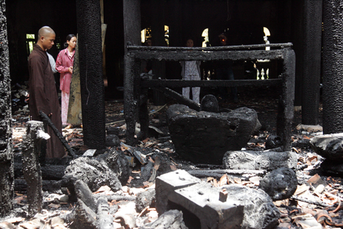 Cháy chùa cổ hơn 300 tuổi