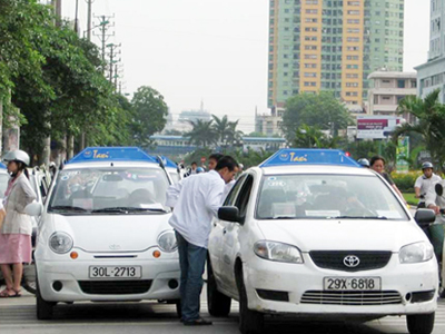 Một tuần, Hà Nội tước giấy phép của 158 lái xe taxi vi phạm