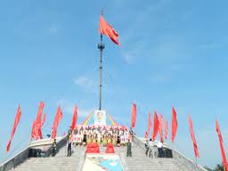 Lễ thượng cờ trên kỳ đài Hiền Lương