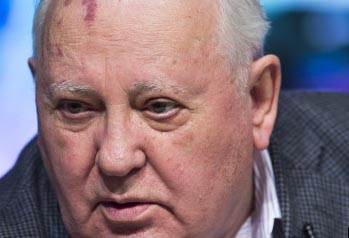 Cựu lãnh đạo Liên Xô Gorbachev nhập viện 