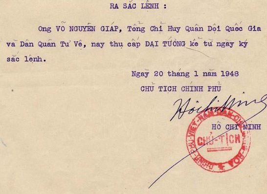  Hình ảnh sắc lệnh lịch sử phong hàm Đại tướng Võ Nguyên Giáp của Chủ tịch Hồ Chí Minh