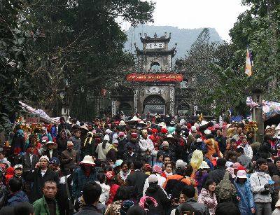 Để lễ hội Việt Nam thêm đẹp trong lòng du khách
