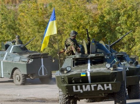 Ukraine tăng chi tiêu quốc phòng để đối phó với phe ly khai