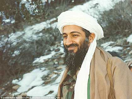 Xuất hiện ảnh hiếm của trùm khủng bố Osama Bin Laden tại nơi ẩn náu