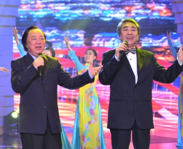 NSND Trung Kiên, NSND Quang Thọ hát với 1.000 khán giả