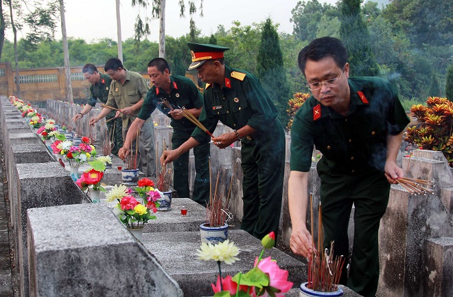 Cầu siêu tưởng nhớ các liệt sĩ Sư đoàn 356 hi sinh tại Vị Xuyên tháng 7 năm 1984