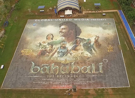 Áp-phích phim sử thi Ấn Độ Baahubali lập kỷ lục Guinness Thế giới