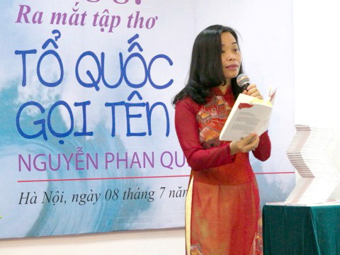 Nhà thơ Nguyễn Phan Quế Mai bất ngờ rút ý định khởi kiện vụ tố 'đạo thơ'