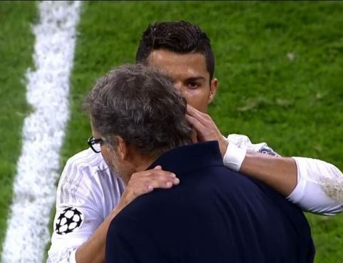 Ronaldo đã nói gì với Blanc?