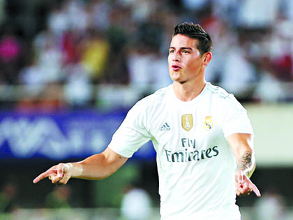 Real Madrid: Là số 10, James cũng phải học phòng ngự