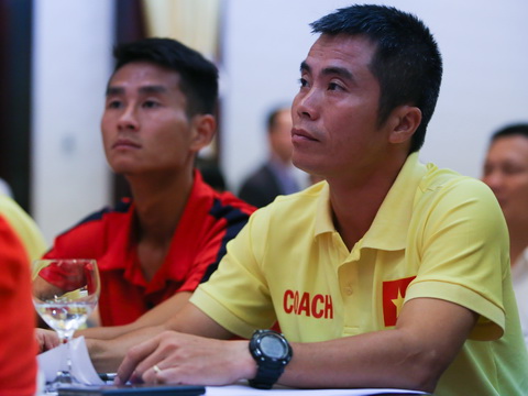 HLV Phạm Minh Đức: 'U21 Việt Nam không ngán HAGL'