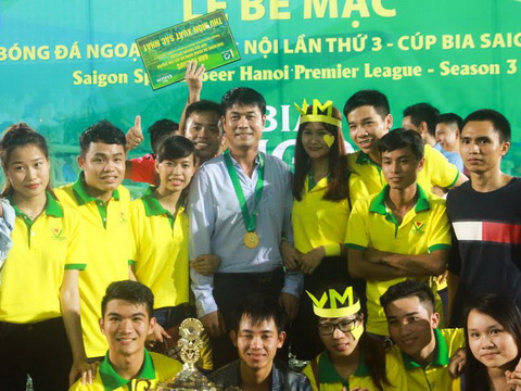 HLV Nguyễn Hữu Thắng: 'Cầu thủ phủi có thể đá hạng nhất'