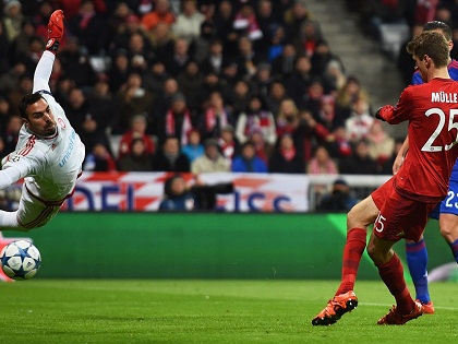 Bayern Munich 4-0 Olympiakos: Mueller, Lewandowski ghi bàn giúp Bayern giành vé đi tiếp