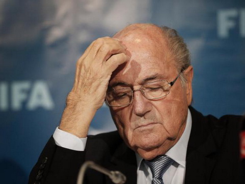 NÓNG: Sepp Blatter và Michel Platini CHÍNH THỨC bị cấm hoạt động bóng đá 8 năm