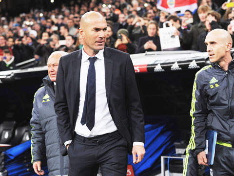 Real Madrid 5–0 Deportivo: Kỷ nguyên Zizou khởi đầu mỹ mãn