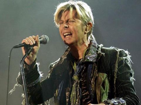 Huyền thoại nhạc rock David Bowie qua đời sau 18 tháng ung thư