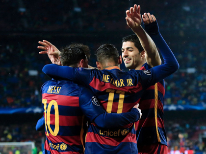 Barca 3-1 Arsenal (tổng 5-1): Messi, Suarez và Neymar nổ súng, bắn hạ 'Pháo thủ'