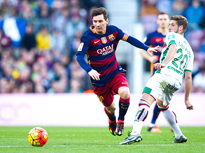Phía sau chức vô địch của Barca: Messi ghi ít bàn để toàn diện hơn