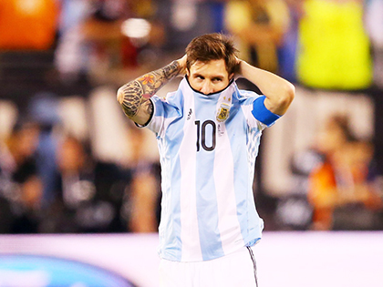 Leo Messi tuyên bố từ giã sự nghiệp quốc tế: Cái chết của thiên nga