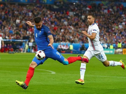 Olivier Giroud khẳng định giá trị nơi hàng công Pháp