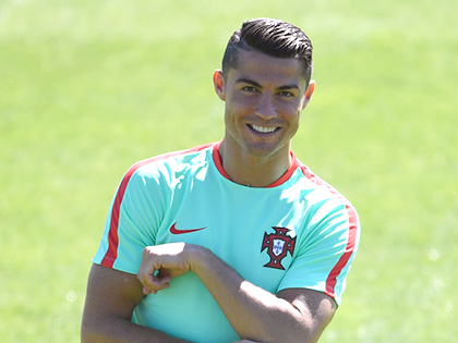 Cristiano Ronaldo sẽ cười nhạo tất cả
