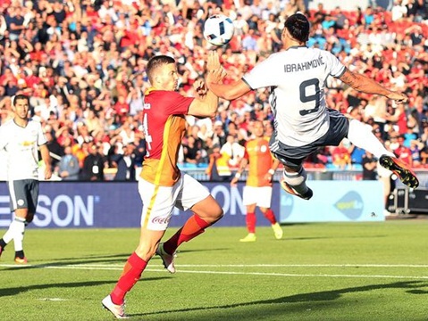 ĐIỂM NHẤN Man United 5-2 Galatasaray: Mourinho xác định bộ khung đá chính. Chỉ mặt trận tấn công đáng hài lòng