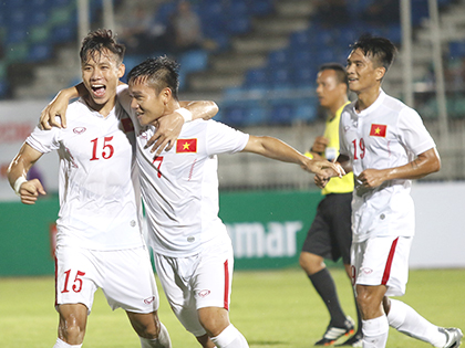 Tuyển thủ Việt Nam nói gì trước giờ bốc thăm AFF Suzuki Cup 2016: 'Gặp Thái Lan càng sớm càng tốt'
