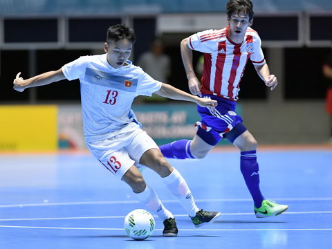Thua Paraguay 1-7, futsal Việt Nam vẫn còn cơ hội đi tiếp