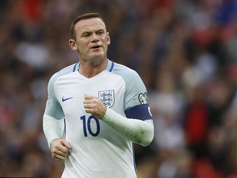 Wayne Rooney quá tệ, như 'ông già lụ khụ' trước Malta hạng 176 thế giới