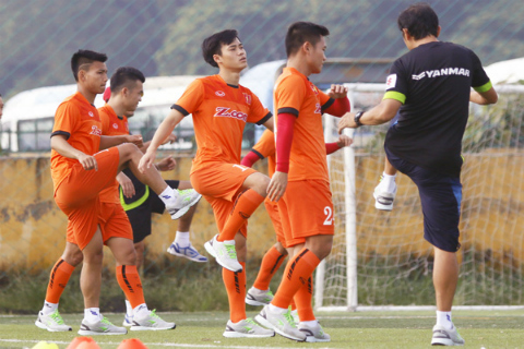 Tuyển Việt Nam nóng lòng so tài FC Seoul