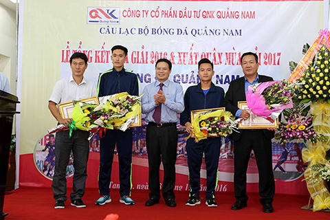 Quảng Nam FC đặt mục tiêu Top 6 V-League 2017