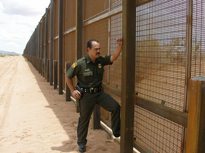 Tổng thống đắc cử Donal Trump sẽ buộc Mexico trả tiền cho bức tường biên giới