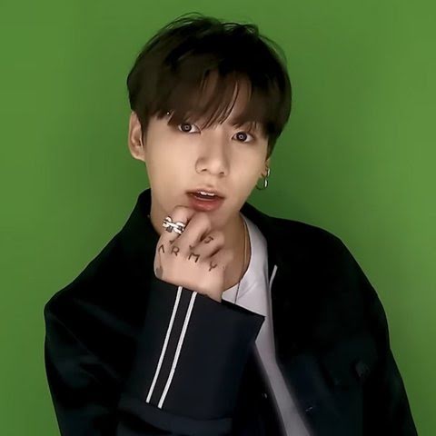 Jungkook BTS lộ rõ tính 'hai mặt' trong loạt ảnh photobooth mới - Ảnh 6.