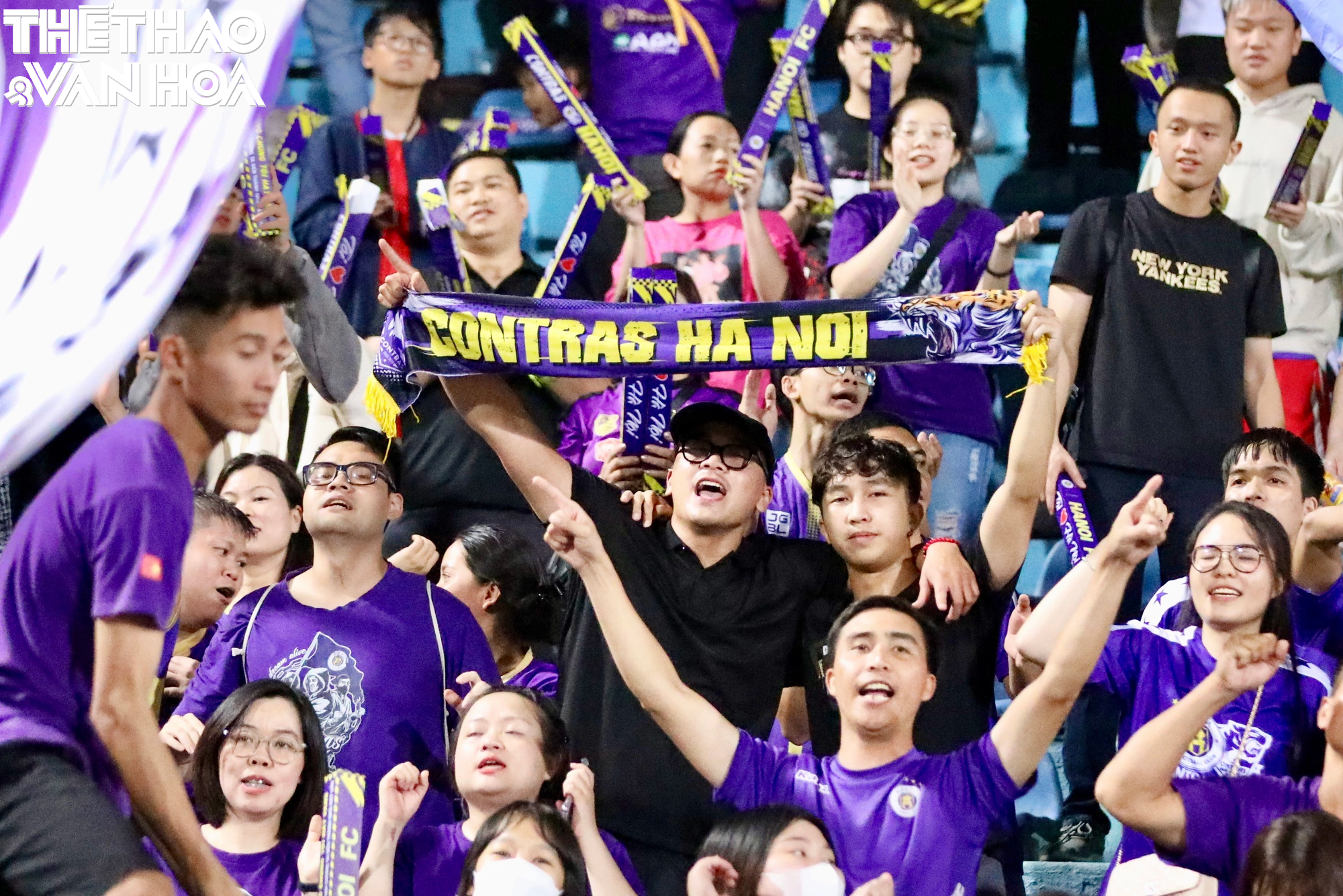 Chiến thắng 0-1 trước Viettel, Hà Nội ăn mừng kiểu ‘nhà vô địch’ - Ảnh 15.