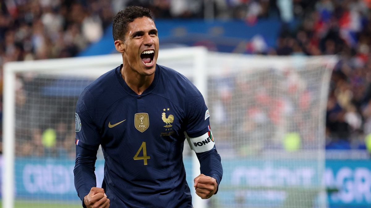 Tin bóng đá hôm nay 10/11: Varane dự World Cup, Man City đánh bại Chelsea