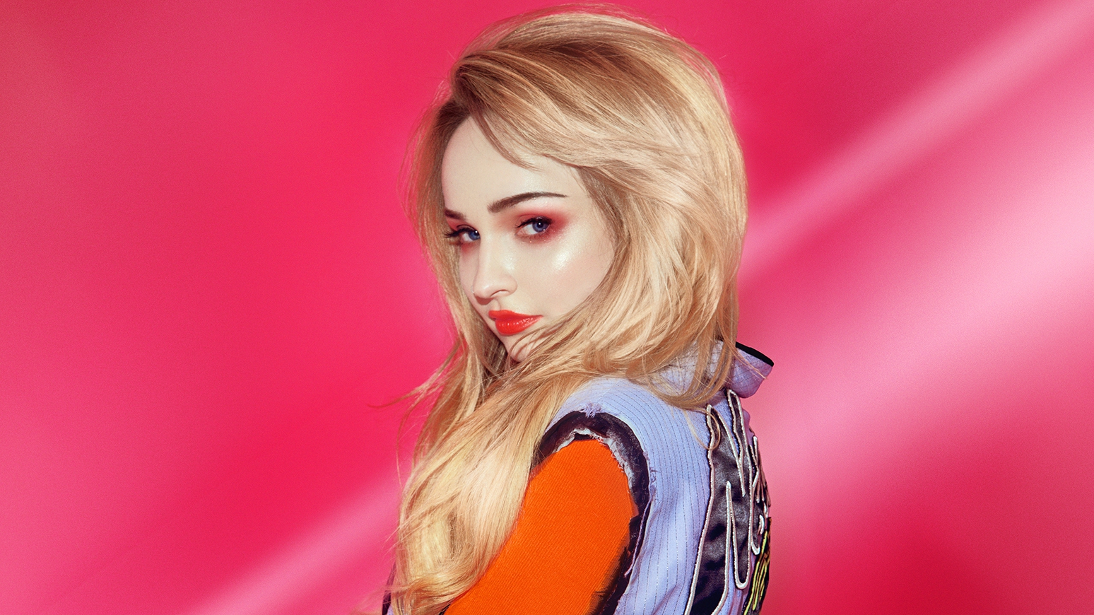 Kim Petras: Nghệ sĩ chuyển giới làm nên lịch sử BXH Billboard