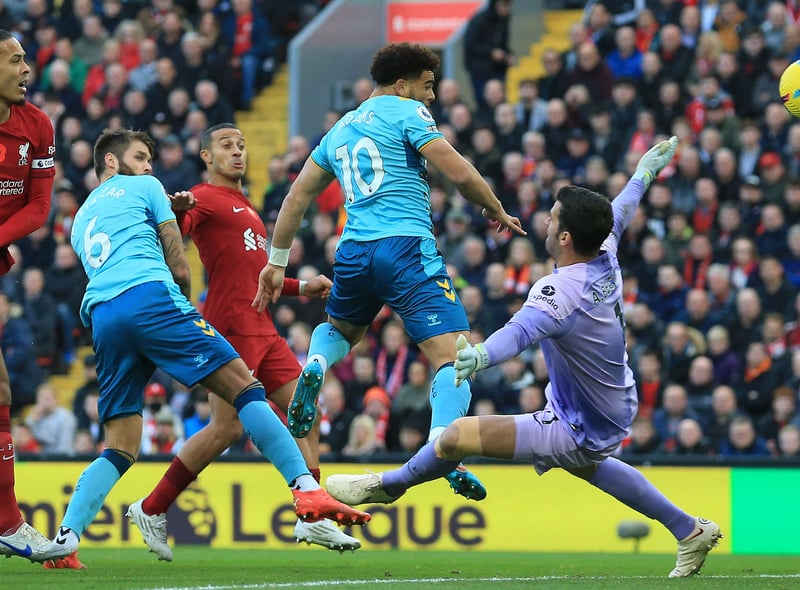 Điểm nhấn Liverpool 3-1 Southampton: Nunez đập tan chỉ trích, Alisson &quot;gánh team&quot; - Ảnh 4.